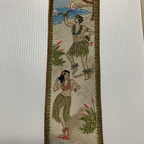 Trafalgar limited edition Hawaiian dancers print suspenders silk leather… - Picture 3 of 12
